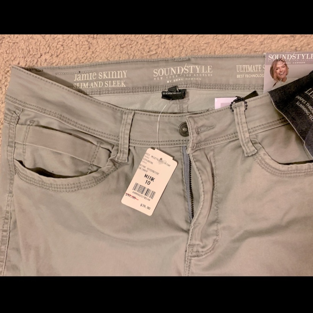 Brand New Skinny Grey Jeggings!